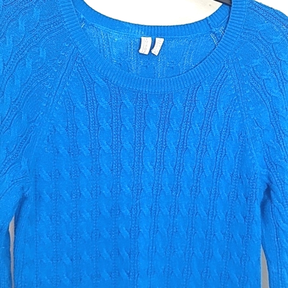 Madison Royal Blue Cable Knit Sweater M Fisherman Jewel Neck Vintage Stretch - Picture 2 of 4